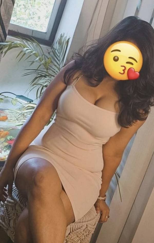 100% real Tamil girl 👧 withface Hot_Live_cam💋💗