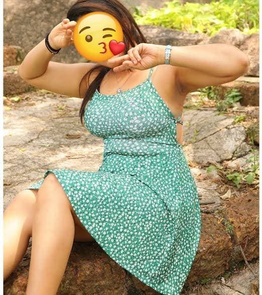 DECENT AND HOT GIRL AT Nugegoda Kohuwala නුගේගොඩ කොහුවල