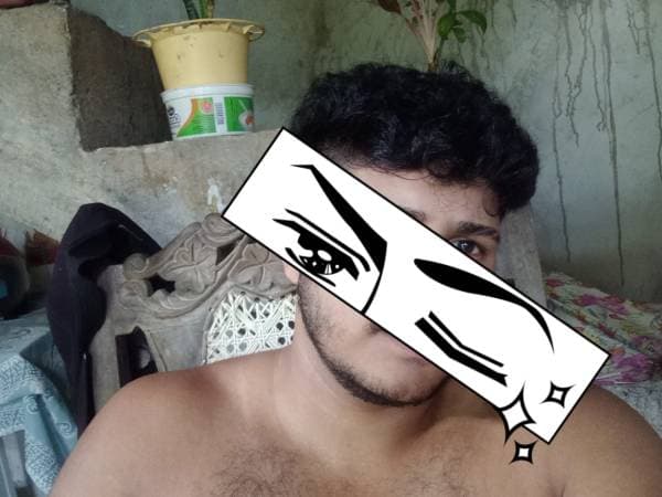 Girls only (කාන්තාවන් සදහා විතරයි)